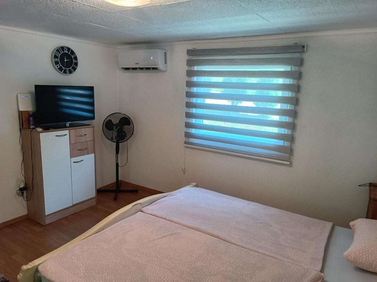 Cottage Auto Camp Vinac Яйце Экстерьер фото