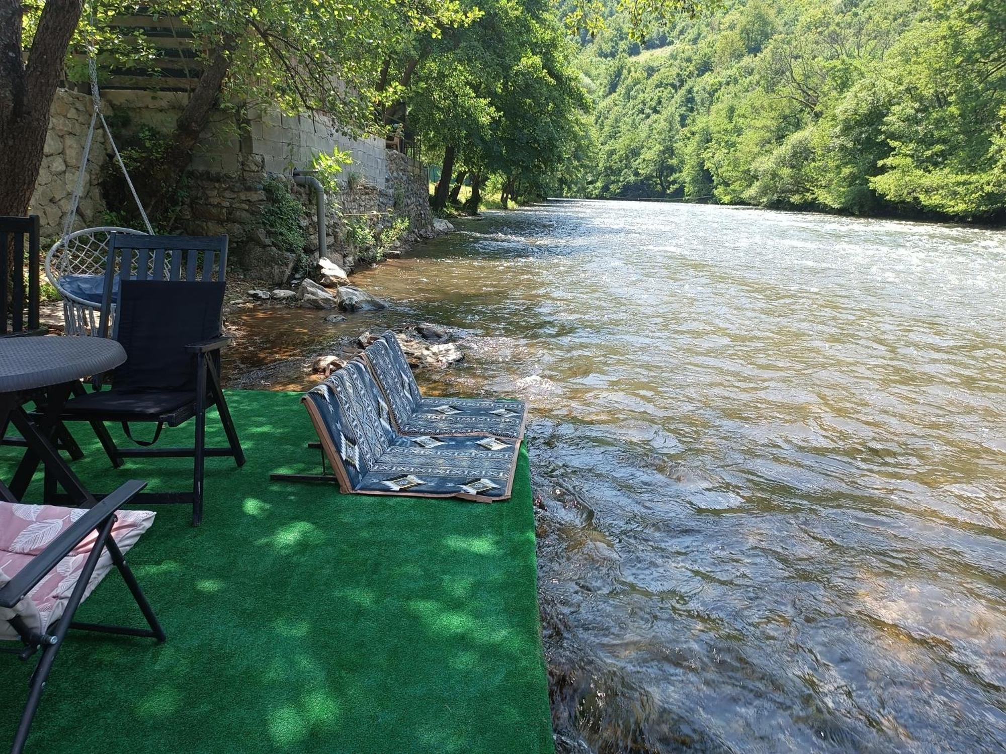 Cottage Auto Camp Vinac Яйце Экстерьер фото