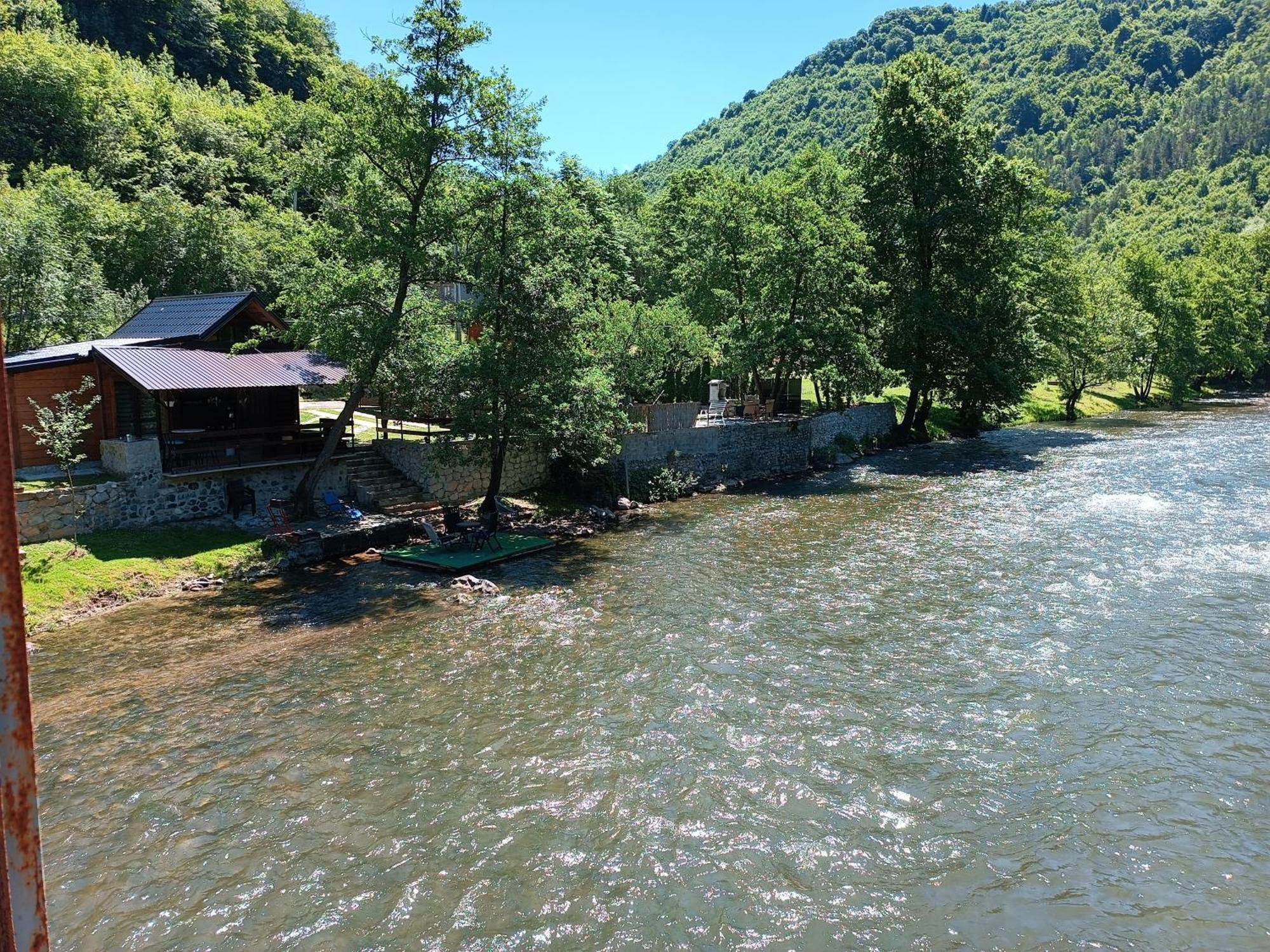 Cottage Auto Camp Vinac Яйце Экстерьер фото